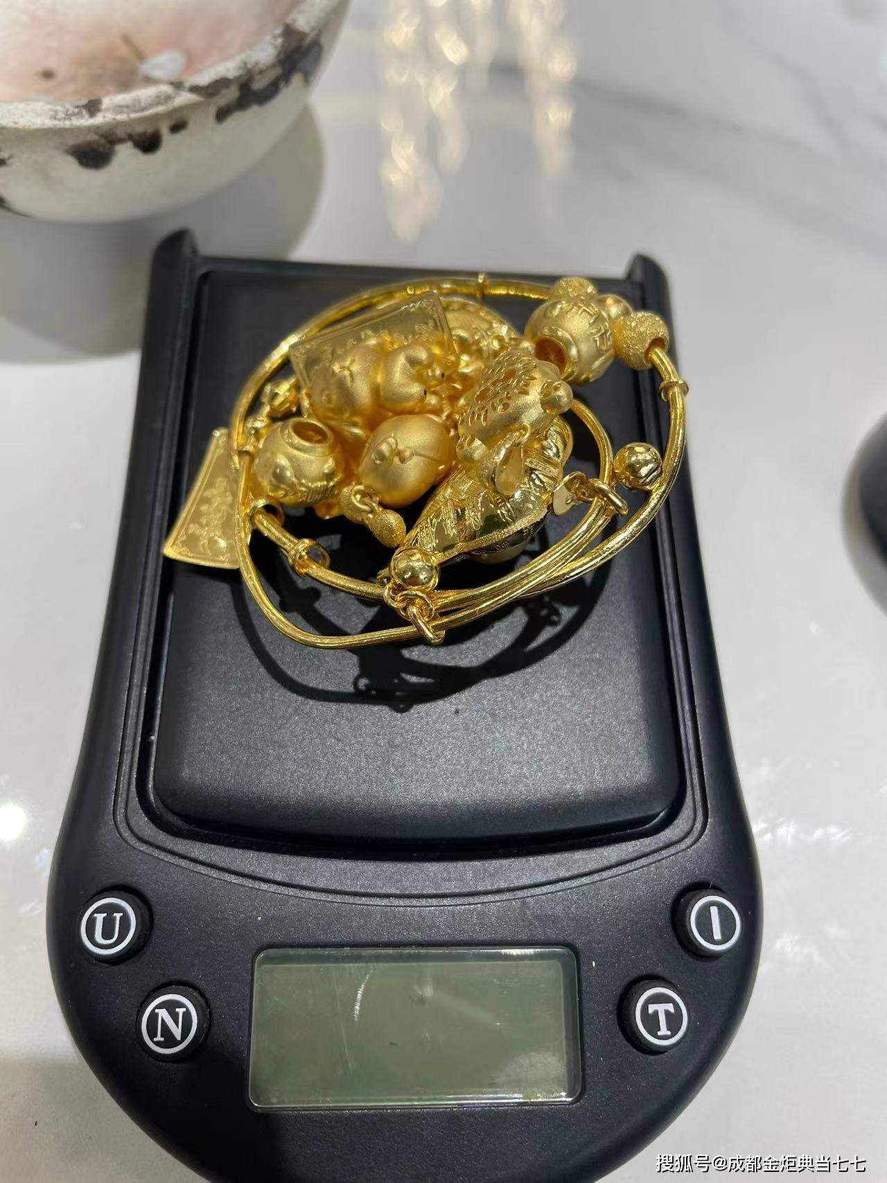 南通最新24小时上门回收金价方法分析(最方便真实的南通24小时上门回收黄金方法)